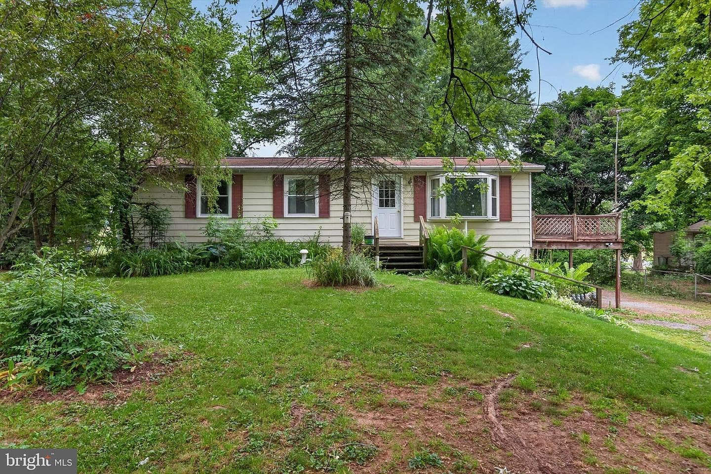 1048 Creek Rd, Manheim, PA
