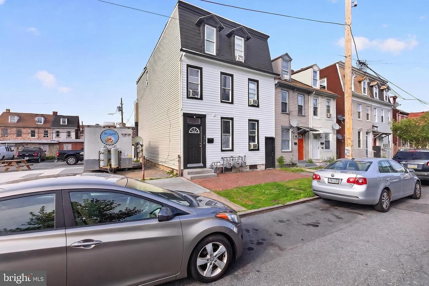 1348 Vernon St, Harrisburg, PA
