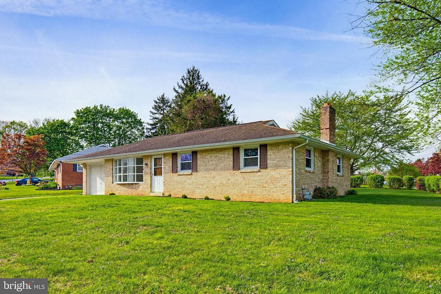 42 Woodland Dr, York, PA